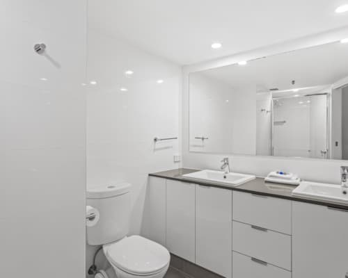 052A4228