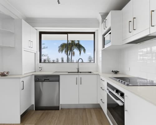 05_unit_70_45_hayle_street_burleigh_heads_queensland_4220