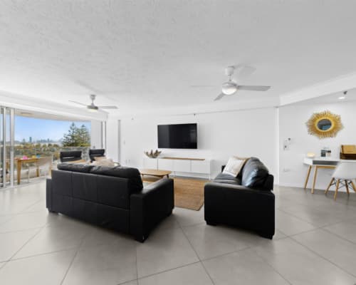 12_unit_3_45_hayle_street_burleigh_heads_queensland_4220