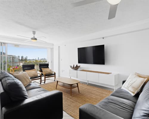 13_unit_3_45_hayle_street_burleigh_heads_queensland_4220