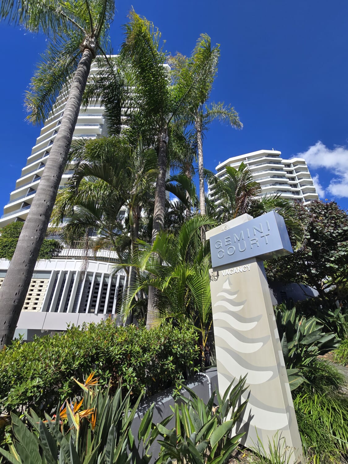 Ocean view apartment Burleigh Heads Gemini Court